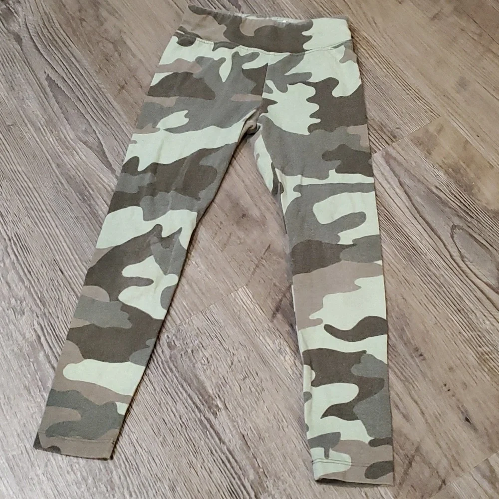 Justice Camo Leggings Size Small 7/8